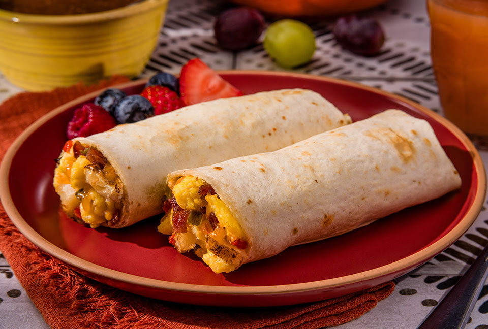 El Monterey Signature Egg, Cheese & Applewood Smoked Bacon Burritos